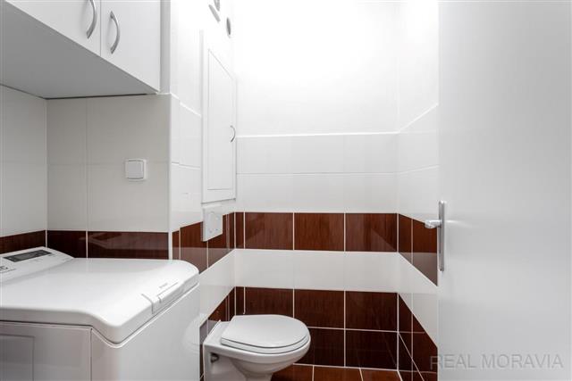 WC [8/22]
